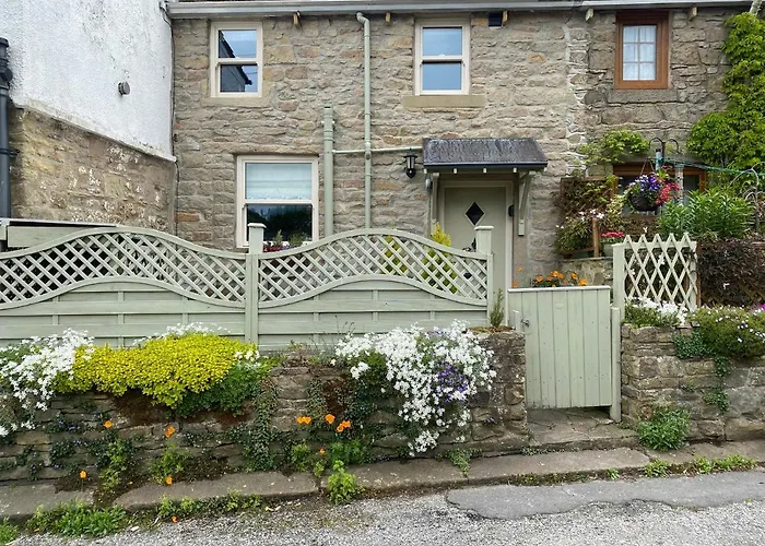 4 Castle View